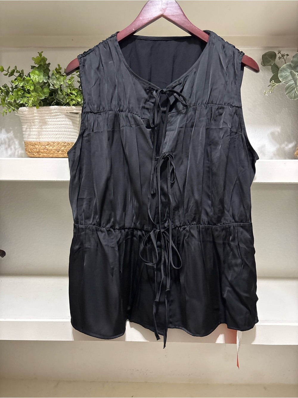 Women's Black Sleeveless Tie-Front Peplum Blouse
